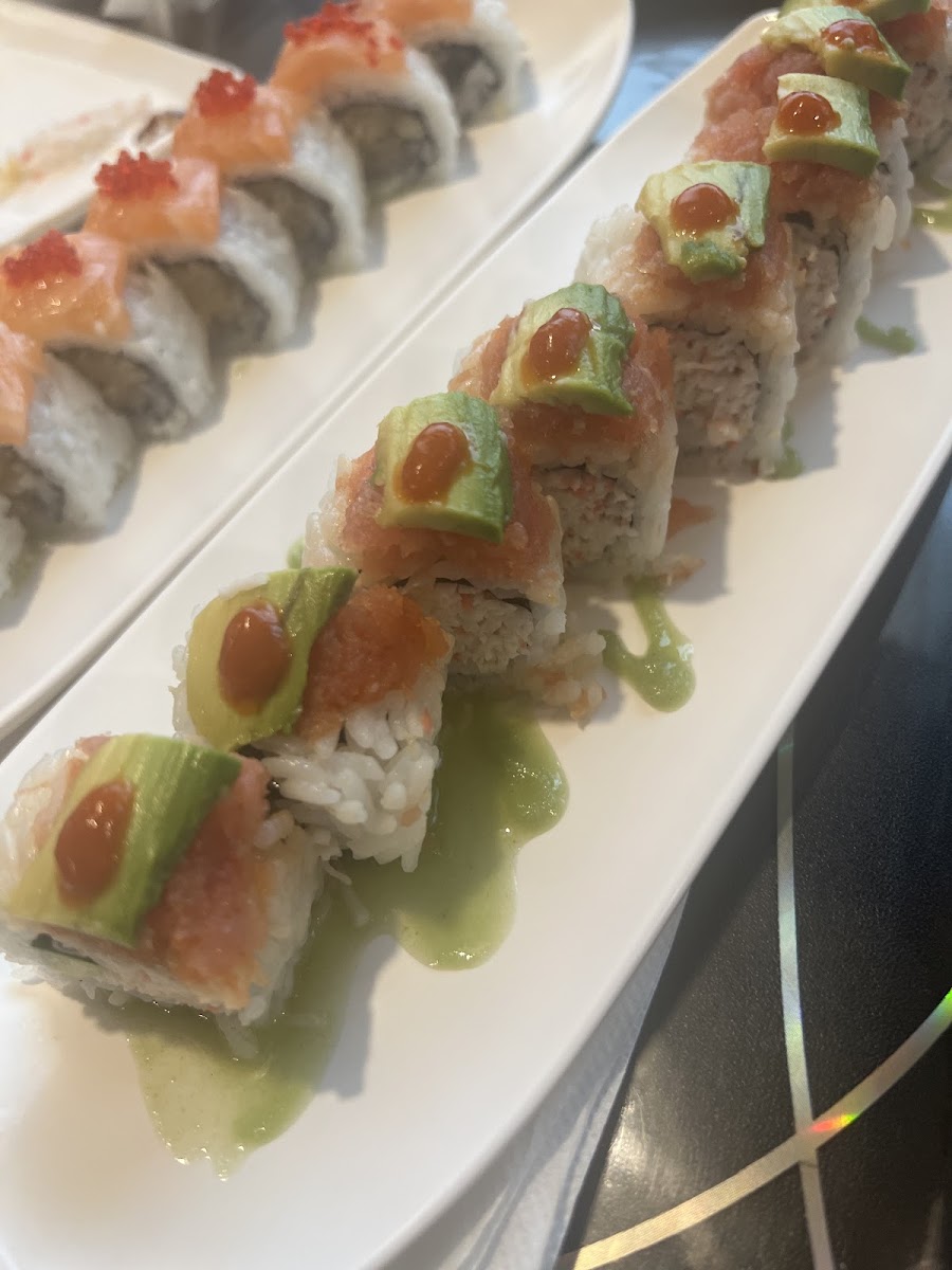 Roll'n Pin Asian Restaurant Photos 2